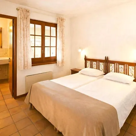 Inmas Nou With Shared Pool Appartement *
