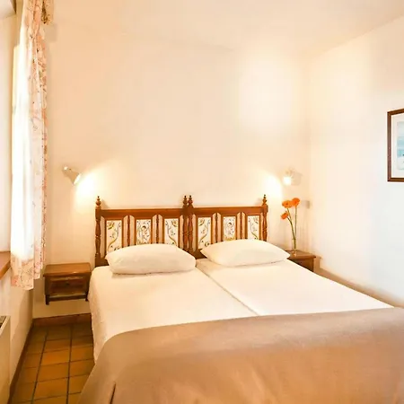 Appartement Inmas Nou With Shared Pool